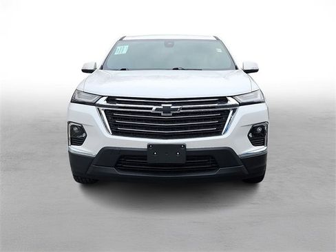 Certified 2023 Chevrolet Traverse LT image 2