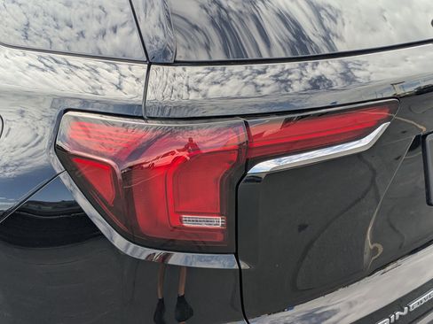 Used 2025 GMC Terrain Elevation AWD/4WD image 11