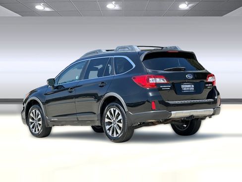 Used 2015 Subaru Outback 3.6R Limited AWD/4WD image 3