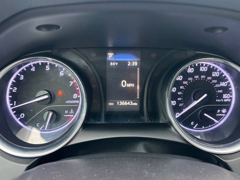 Used 2019 Toyota Camry SE image 19