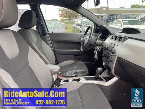 Used 2009 Ford Focus SES FWD image 14