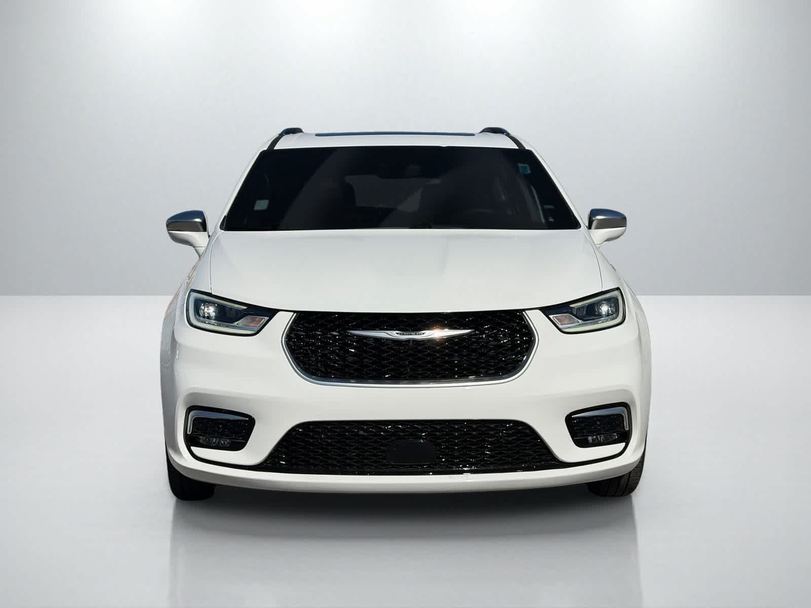 Used 2024 Chrysler Pacifica Pinnacle AWD/4WD image 11
