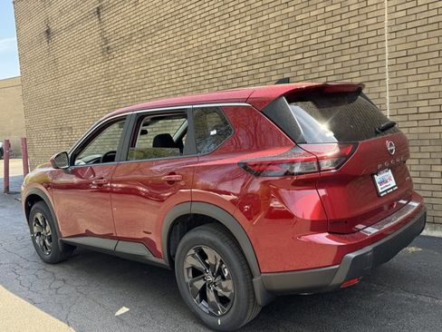 New 2026 Nissan Rogue SV AWD/4WD image 25