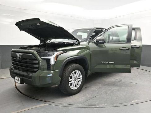 Used 2022 Toyota Tundra SR5 AWD/4WD image 40