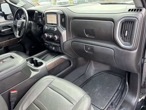 Certified 2022 GMC Sierra 3500 Denali w/ Technology Package image 32