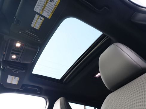 New 2026 Subaru Outback Limited AWD/4WD image 9