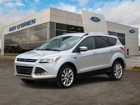 Used 2015 Ford Escape SE w/ SE Chrome Package image 1