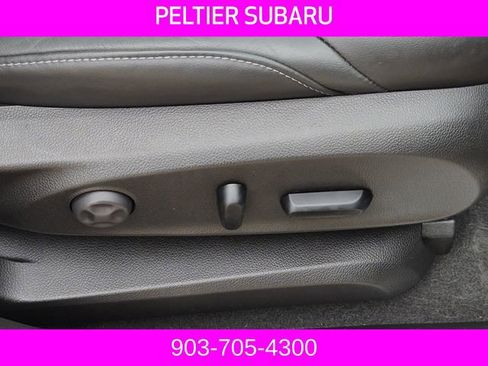 Used 2019 Buick Envision Essence FWD image 14