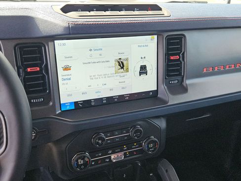 New 2025 Ford Bronco Raptor w/ Interior Carbon Fiber Pack AWD/4WD image 11