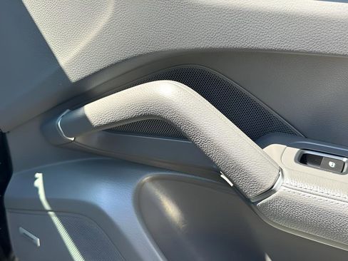 Used 2022 Porsche Cayenne E-Hybrid Coupe image 53