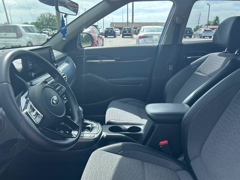Used 2021 Kia Seltos S AWD/4WD image 19