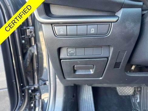 Used 2023 MAZDA MAZDA3 s FWD image 15