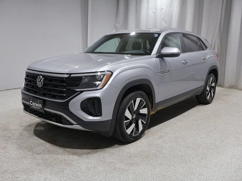 Used 2025 Volkswagen Atlas Cross Sport SE AWD/4WD image 5