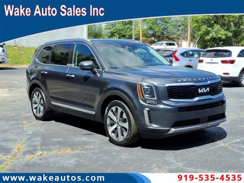 Used 2022 Kia Telluride S FWD image 1