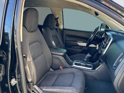 Used 2021 Chevrolet Colorado LT w/ Safety Package RWD image 7