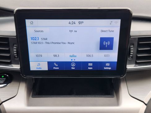 Used 2021 Ford Explorer XLT w/ Equipment Group 202A RWD image 18