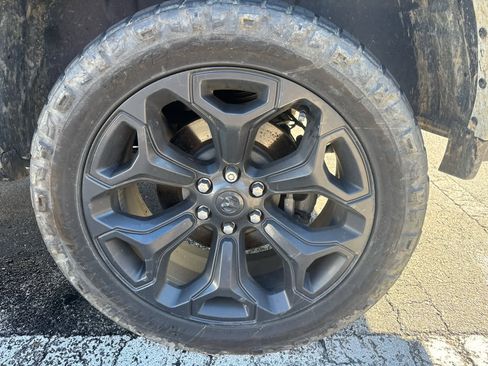 Used 2021 RAM 1500 Limited w/ Night Edition image 14