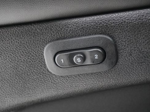 Used 2019 Dodge Durango GT image 16