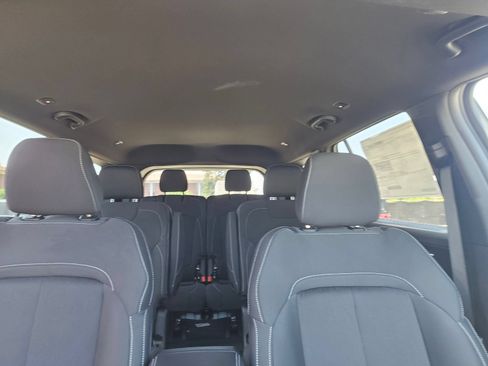 New 2026 Jeep Grand Cherokee L Laredo RWD image 30
