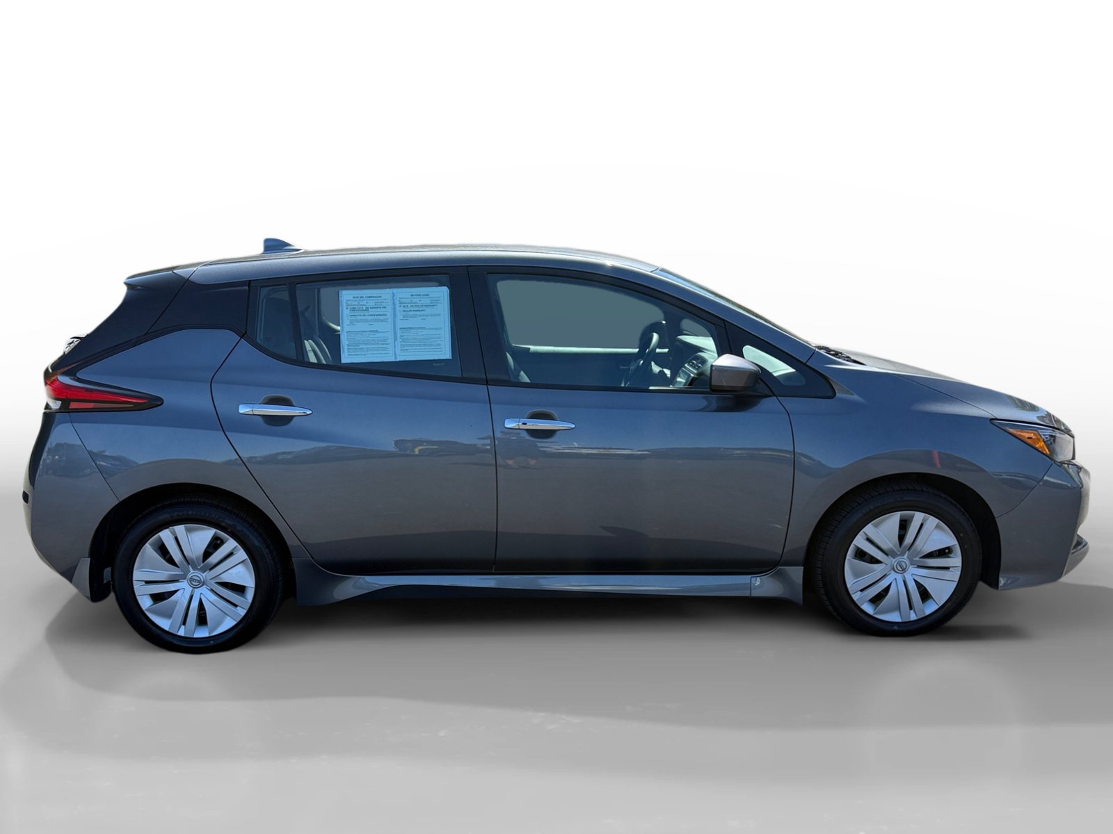 Used 2025 Nissan Leaf S FWD image 6