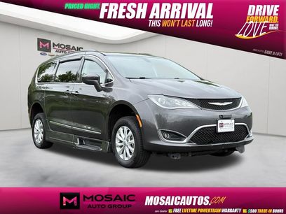 Used 2017 Chrysler Pacifica Touring-L