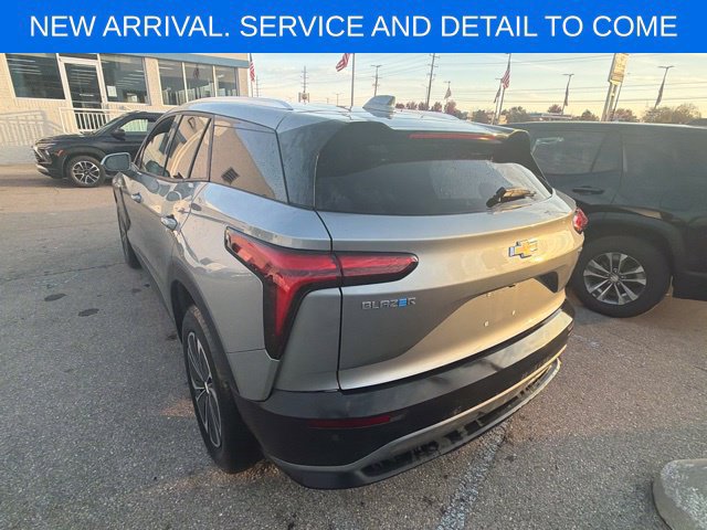Used 2024 Chevrolet Blazer EV LT AWD/4WD image 12