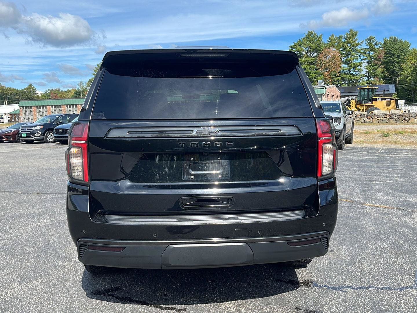 Used 2021 Chevrolet Tahoe Z71 w/ Z71 Signature Package AWD/4WD image 4