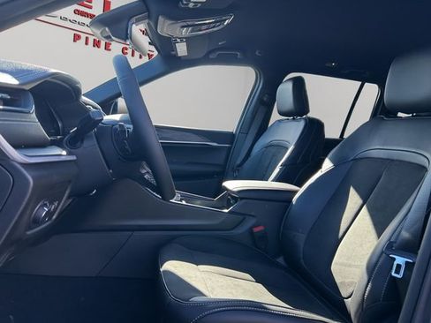 New 2026 Jeep Grand Cherokee Altitude AWD/4WD image 31