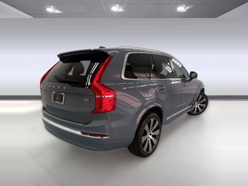 Used 2023 Volvo XC90 B6 Ultimate w/ Lounge Package image 8