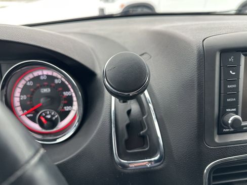 Used 2014 Dodge Grand Caravan SXT image 55