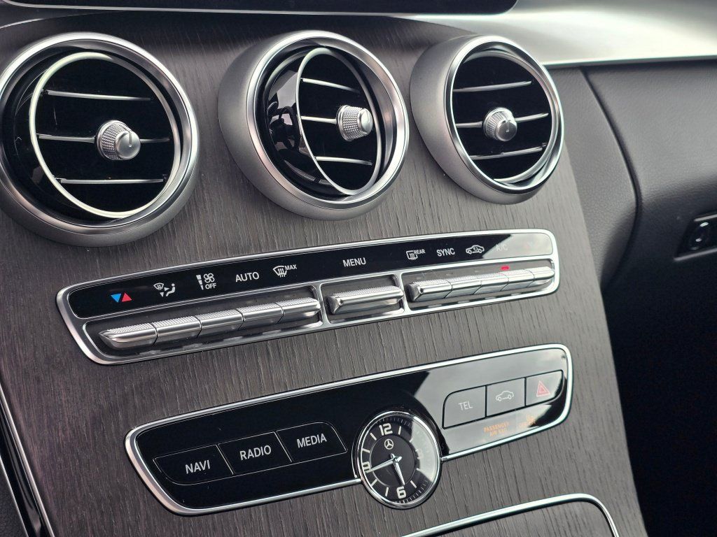 Used 2022 Mercedes-Benz C 300 Coupe image 16