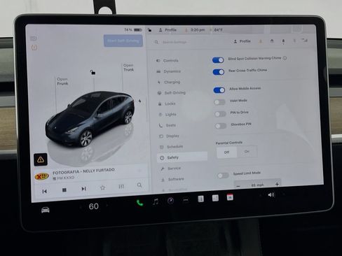 Used 2024 Tesla Model Y Long Range RWD image 44