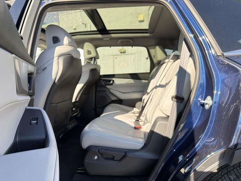 Used 2023 Acura MDX SH-AWD w/ Technology Package image 27