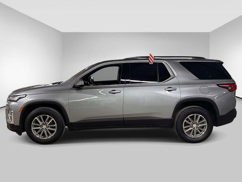 Used 2023 Chevrolet Traverse LT AWD/4WD image 2