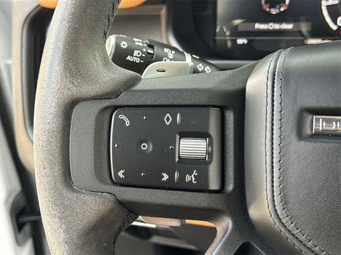 Used 2023 Land Rover Defender 110 V8 image 20