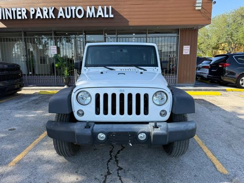 Used 2017 Jeep Wrangler Unlimited Sport w/ Quick Order Package 24S AWD/4WD image 2
