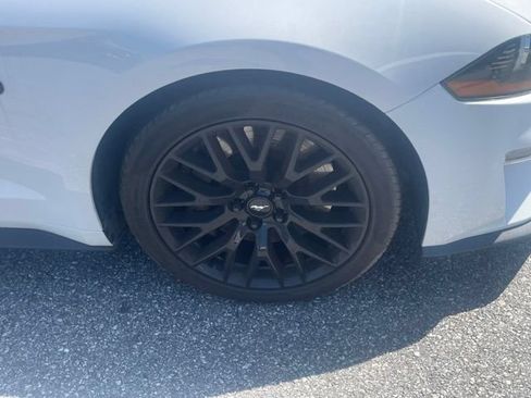 Used 2021 Ford Mustang GT Premium w/ GT Performance Package RWD image 4