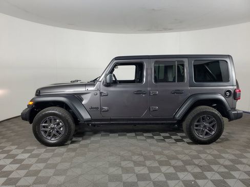 Used 2026 Jeep Wrangler Sport S image 7
