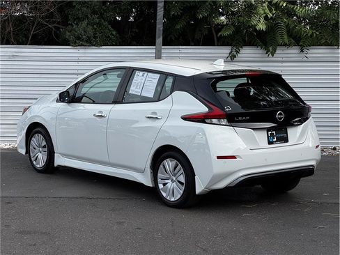 Used 2025 Nissan Leaf S FWD image 12