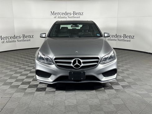Used 2014 Mercedes-Benz E 350 4MATIC Sedan image 2
