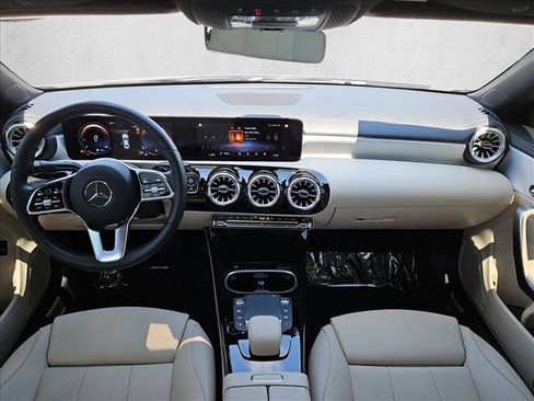Used 2023 Mercedes-Benz CLA 250 image 18