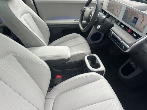 Certified 2024 Hyundai Ioniq 5 Limited image 17