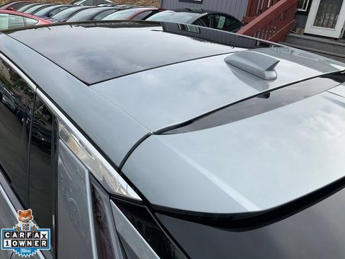 Used 2024 Cadillac Lyriq Luxury AWD/4WD image 98