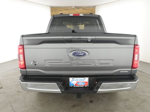 Certified 2022 Ford F150 XLT w/ Equipment Group 302A High image 4