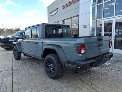 New 2026 Jeep Gladiator Sport AWD/4WD image 8