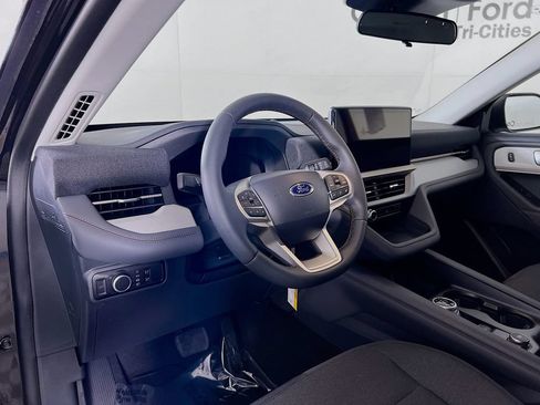 New 2026 Ford Explorer Active AWD/4WD image 3
