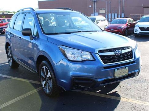 Used 2018 Subaru Forester 2.5i w/ Alloy Wheel Package AWD/4WD image 4