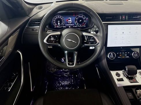 Used 2023 Jaguar F-PACE SVR AWD/4WD image 25