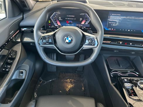 Certified 2026 BMW 530i RWD image 18