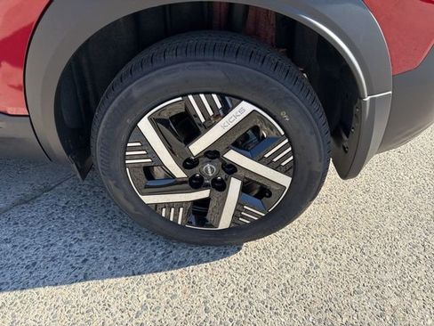 New 2026 Nissan Kicks SV w/ SV Premium Package image 9